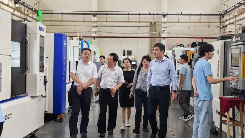 小型精密机械加工设备型号解析：如何选择合适的产品